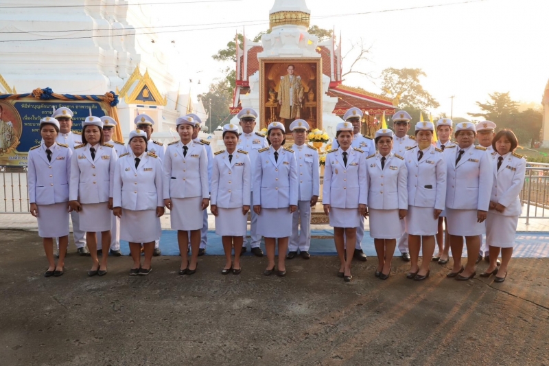 กิจกรรม พิธีทำบุญ ตักบาตร ข้าวสาร อาหารแห้ง แด่พระภิกษุสงฆ์ จำนวน 9 รูป เพื่อถวายพระราชกุศล และน้อมรำลึกในพระมหากรุณาธิคุณ เนื่องในวันคล้ายวันพระบรมราชสมภพพระบาทสมเด็จพระบรมชนกาธิเบศร มหาภูมิพล อดุลยเ